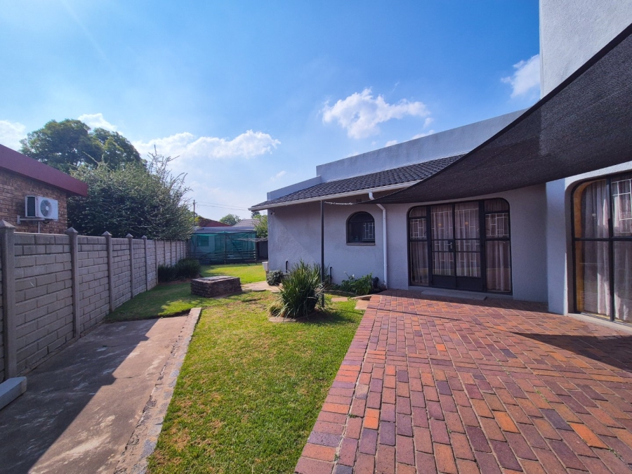 4 Bedroom Property for Sale in Vaalpark Free State